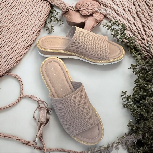Kelly & Katie Ari Stretch Woven Upper Slide Sandal in Dune‎ - Picture 1 of 8